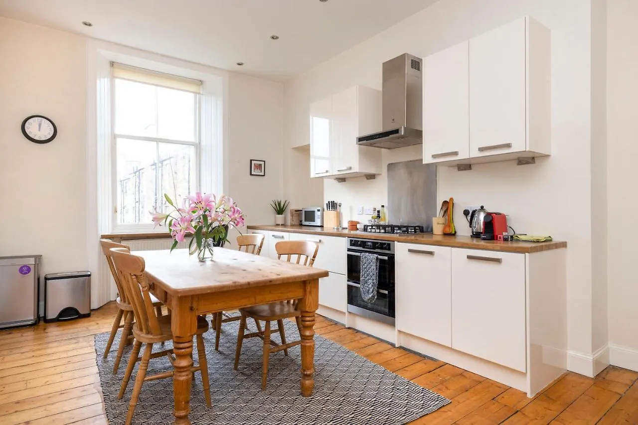 Tasteful 1-Bedroom Apartment Near Edinburgh Meadows 0*,  United Kingdom