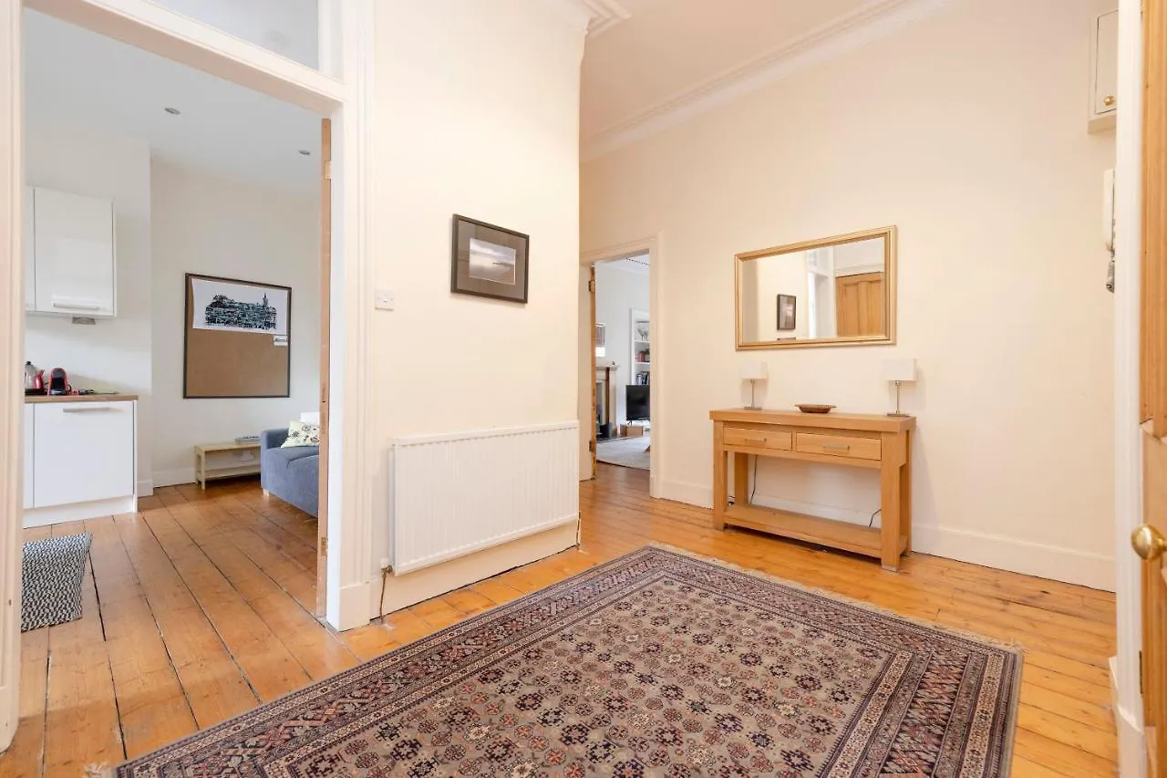 Tasteful 1-Bedroom Apartment Near Edinburgh Meadows United Kingdom
